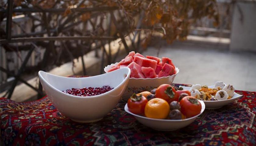 توزيع 100 سبد کالا ويژه شب يلدا بين نيازمندان مناطق محروم اردل