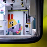 تصویرسازی های شاد در آمبولانس های انگلیس برای بچه ها!