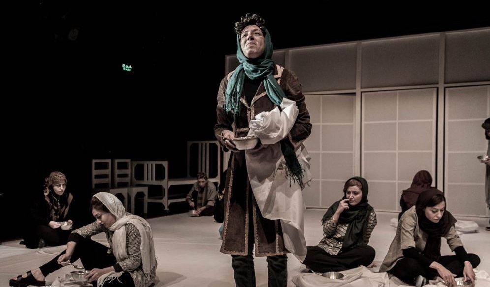 اجرای نمایش «شلتر» به نفع زنان کارتن خواب