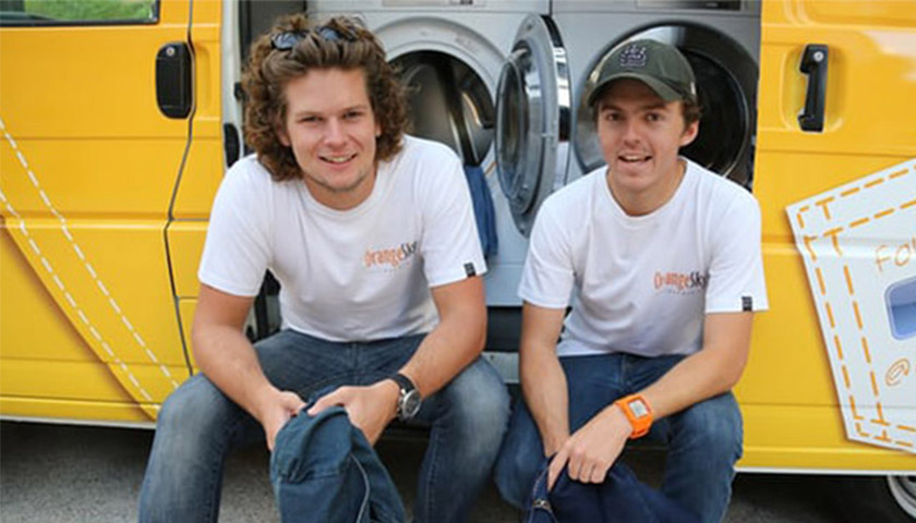 آسمان نارنجی؛ ماشین لباسشویی سیار برای بی خانمان ها