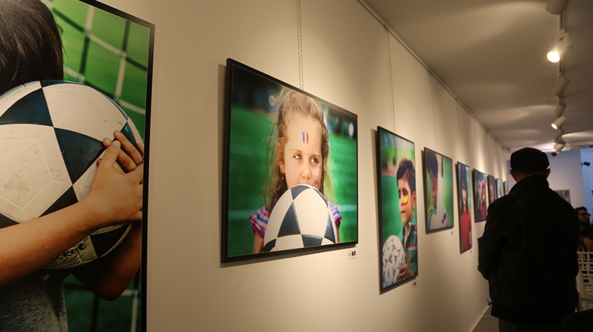 برگزاری نمایشگاه عکس «صلح، کودک، جام جهانی»